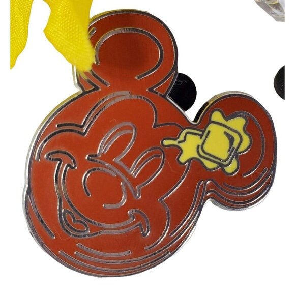 Disney Mickey Mouse Pancake Trading Pin Breakfast Butter Lapel Pin Badge - Picture 1 of 6